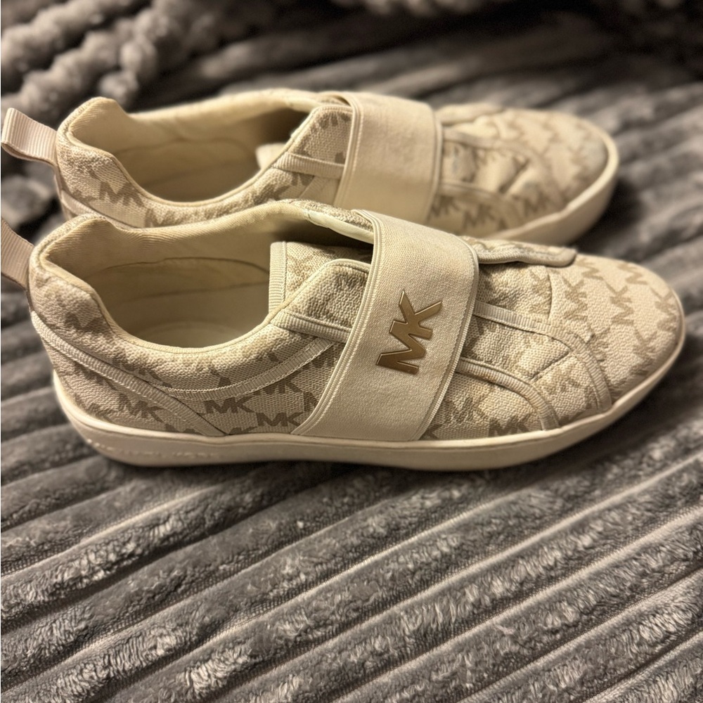 Michael Kors womens Cream Logo Sneakers